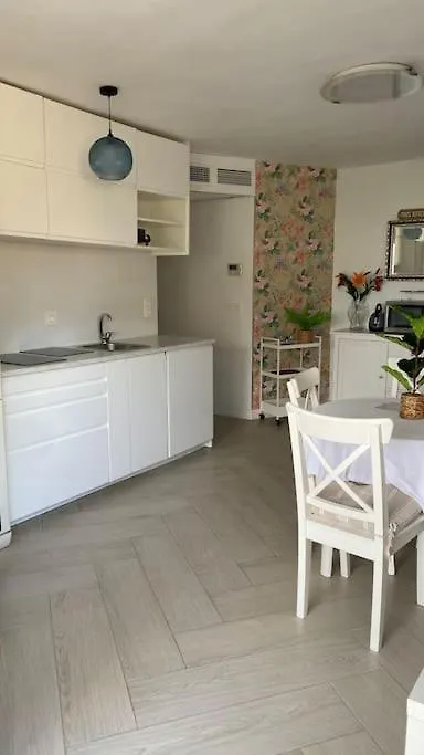 Acogedor Y Luminoso Apartamento En Benajarafe マラガ アパート